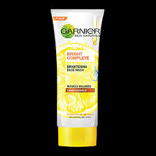 Garnier Bright Complete Vitamin C Face Wash, 50 gm