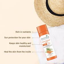 Biotique Sunshield Carrot SPF 40+ UVA/UVB Ultra Soothing Face Lotion 